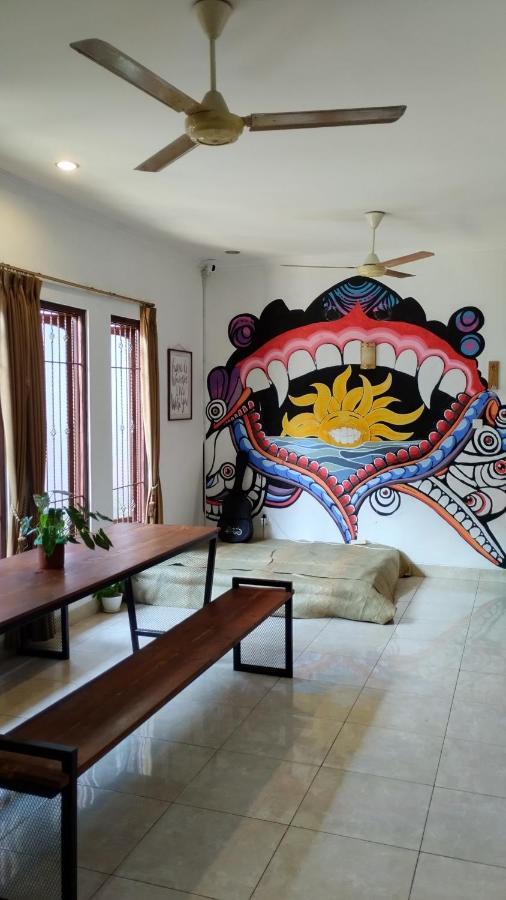 Gorga Hostel Yogyakarta Exteriör bild